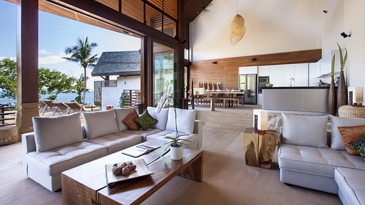 Baan Hinyai Living room