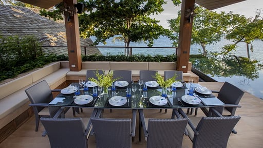 Baan Hinyai Dining area