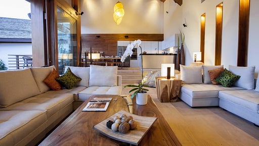 Baan Hinyai Living room