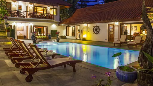 Baan Kata Keeree Swimming pool 1