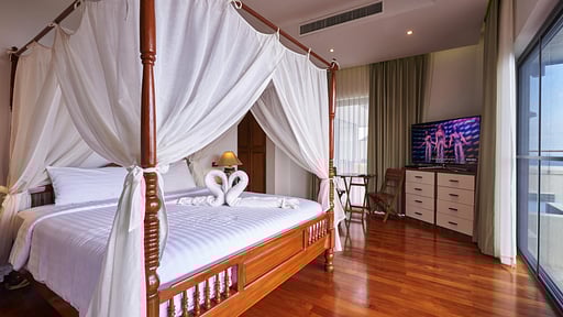 Baan La Coume Bedroom 1