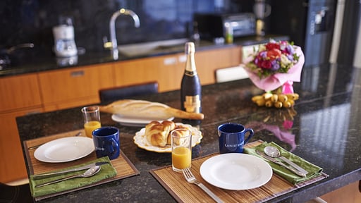 Baan La Coume Dining area