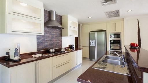 Baan Leelawadee Kitchen