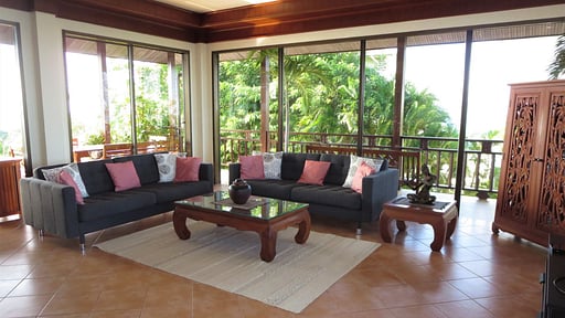 Baan Lom Talay Living room