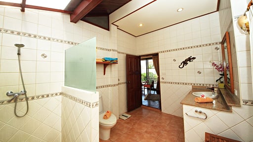 Baan Lom Talay Bedroom 1