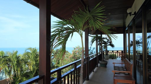 Baan Lom Talay Terrace/Veranda