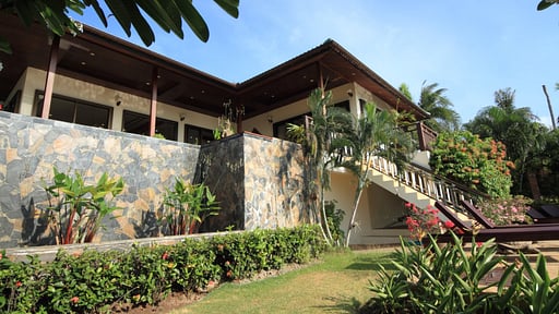 Baan Lom Talay Garden