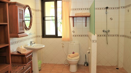 Baan Lom Talay Bedroom 4