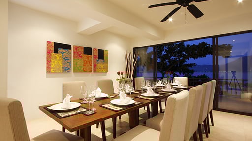 Baan Lom Talay Dining area