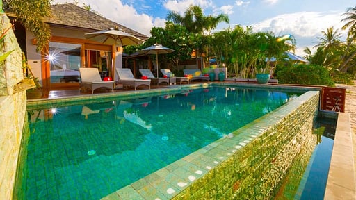 Baan Lucia Swimming pool