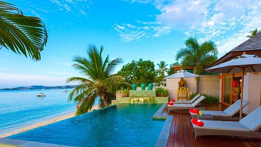 Baan Lucia Swimming pool