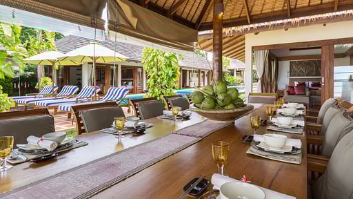 Baan Mika Dining area
