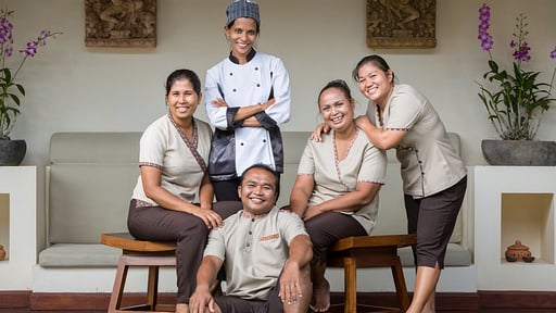 Baan Mika Villa staff