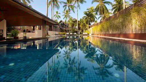 Baan Ora Chon Piscina