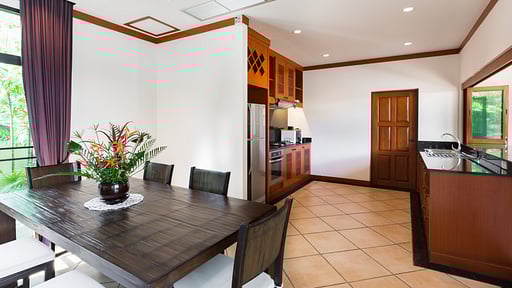 Baan Pattama Pool Villa Eethoek