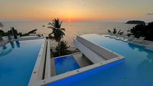 Baan Perwah Kata Swimming pool 1