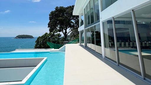 Baan Perwah Kata Swimming pool 1