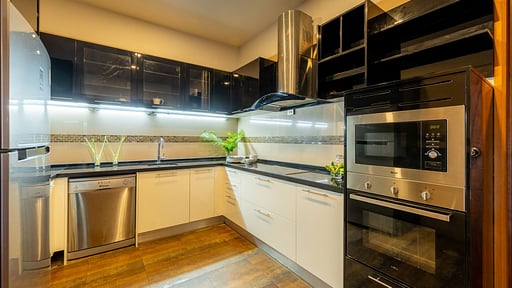 Baan Phuttarak  Villa Kitchen