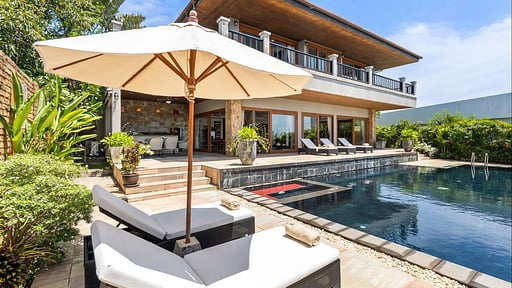 Baan Phuttarak  Villa Swimming pool