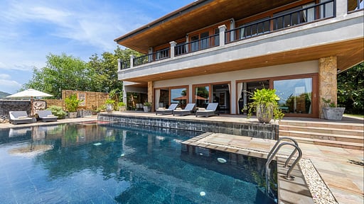 Baan Phuttarak  Villa Swimming pool