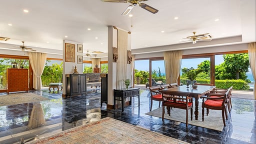 Baan Phuttarak  Villa Dining area