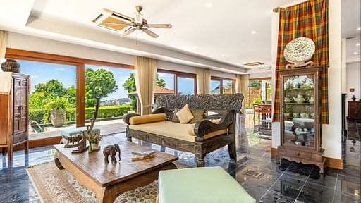 Baan Phuttarak  Villa Living room