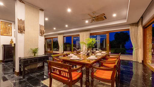 Baan Phuttarak  Villa Dining area