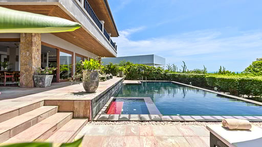 Baan Phuttarak  Villa Swimming pool