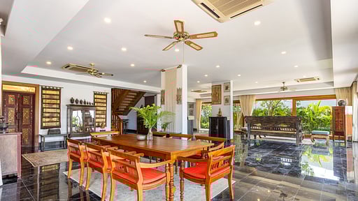 Baan Phuttarak  Villa Dining area