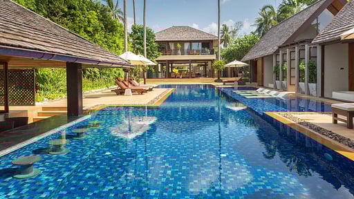 Baan Puri Swimming pool
