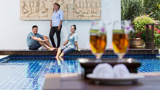 Baan Ratree Villa staff