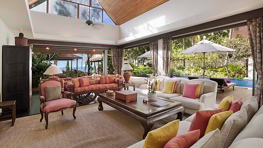 Baan Rattana Thep Salón