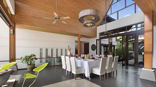 Baan Samlarn Dining area