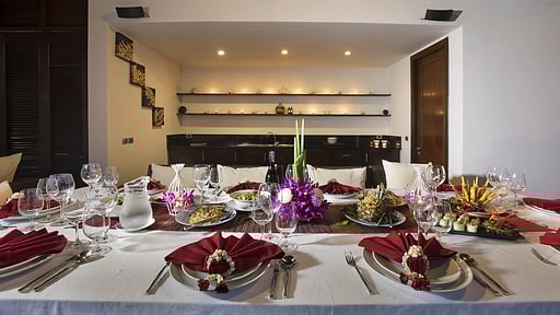 Baan Samlarn Dining area