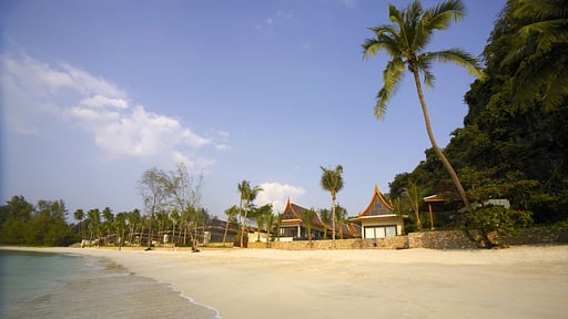 Baan Samlarn Beach