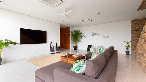 Baan Sang Мультимедийная комната