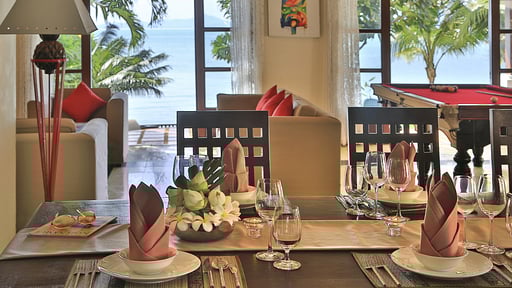Villa Baan Tamarind Dining area