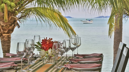 Villa Baan Tamarind Dining area
