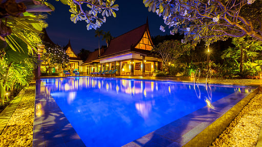 Baan Tao Talay Piscina