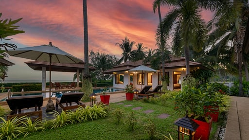 Baan Tawan Chai Villa Swimming pool
