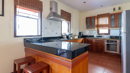 Baiyok Villa Kitchen