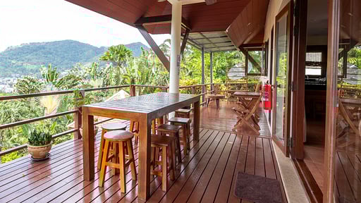 Baiyok Villa Dining area