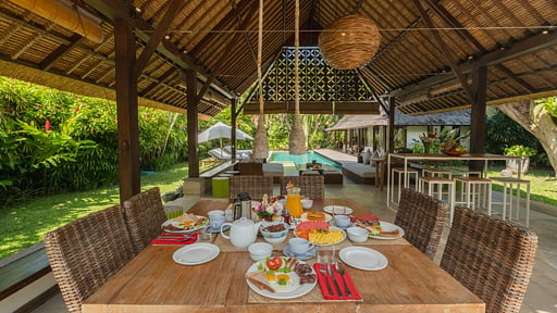 Villa Home Dining area