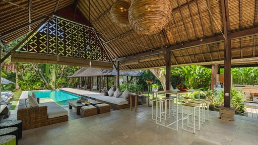 Villa Home Living room