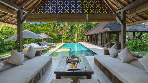 Villa Home Living room