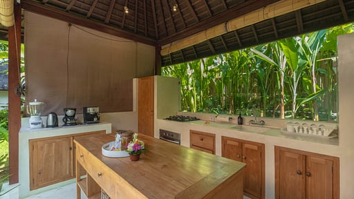 Villa Home Kitchen