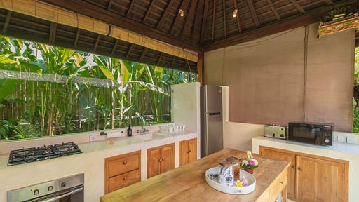 Villa Home Kitchen