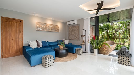 Baliris Villa V Living room 1