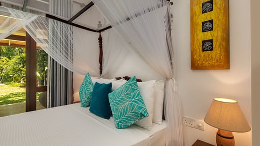 Ballarat Luxury Villa Bedroom 1