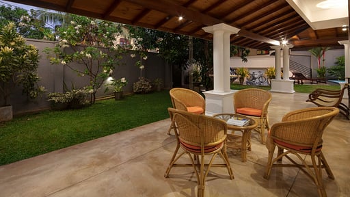 Ballarat Luxury Villa Bedroom 1